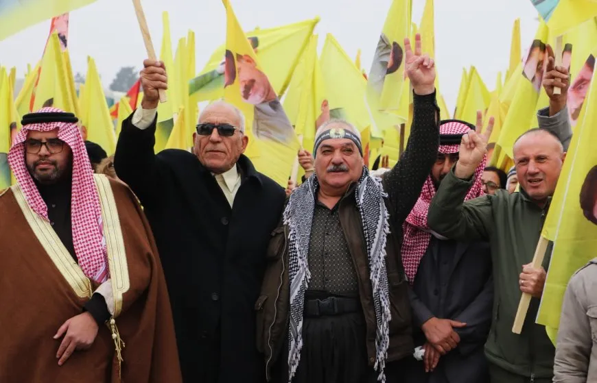 الآلاف في الحسكة ينددون بالمؤامرة الدولية