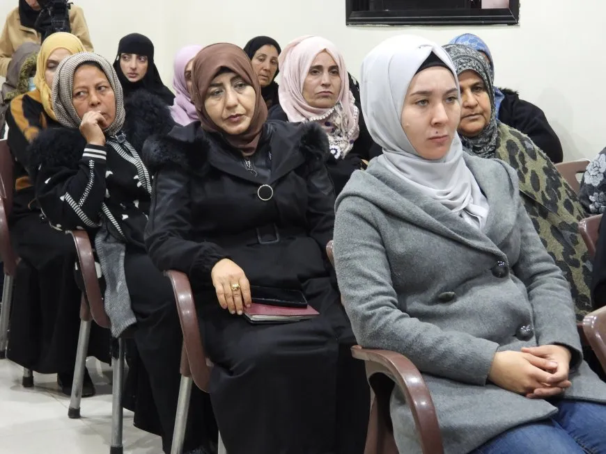 ندوة حوارية عن واقع المرأة في ظل الأزمة السورية والاحتلال