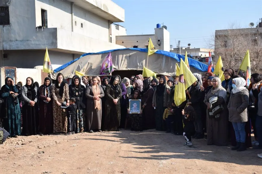 معزّو شهداء  YPGوYPJ يعاهدون بالسير على خطا الشهداء