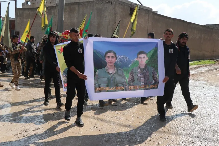 جثمان مقاتل YPG الشهيد باكور عفرين يوارى الثرى في حلب