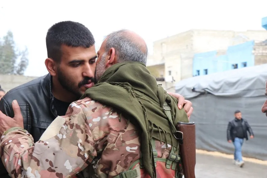 أهالي حلب يؤكدون السير على خطا الشهداء والانتقام لهم