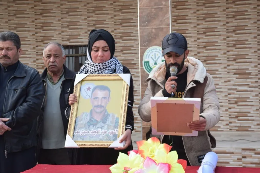 "إما النصر والعيش بعز وشموخ أو الشهادة"