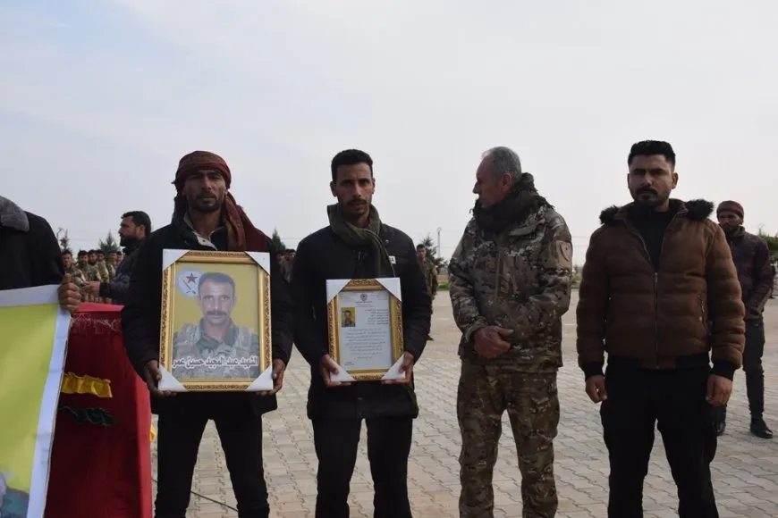 "إما النصر والعيش بعز وشموخ أو الشهادة"