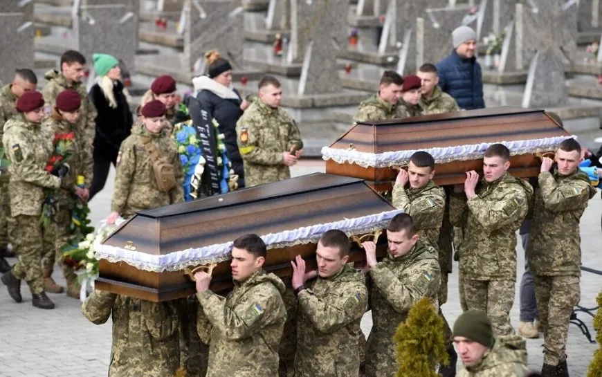 Zelensky: 31 hezar leşkerên Ukraynayê di şerê Rûsyayê de hatin kuştin