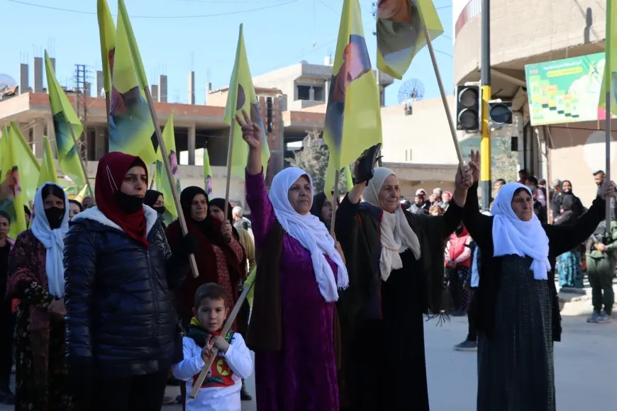 "حزب العمال الكردستاني يمثل كرامتنا"