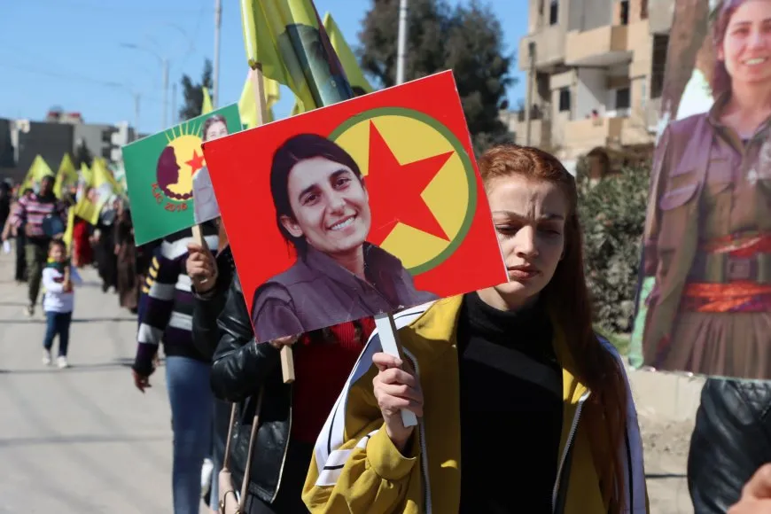 "حزب العمال الكردستاني يمثل كرامتنا"