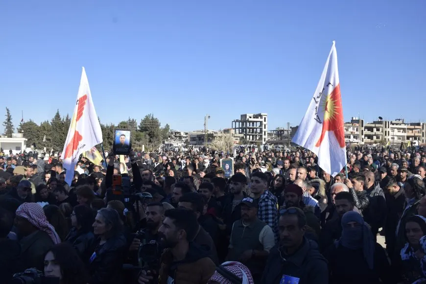 أهالي مقاطعة الجزيرة يشيّعون جثامين شهداء قوى الأمن الداخلي (السوتورو)
