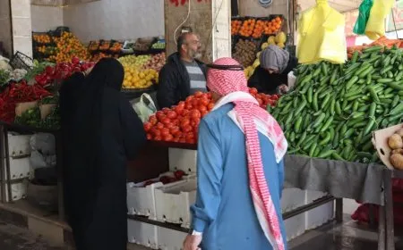 أهالي إقليم شمال وشرق سوريا يتجهزون لاستقبال شهر رمضان المبارك