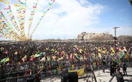انطلاق احتفاليات نوروز 2024 في 15 مركزاً في باكور كردستان وتركيا