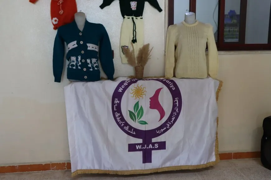 إشادة بنضال المرأة ودعوة لوحدة نسائية عالمية 