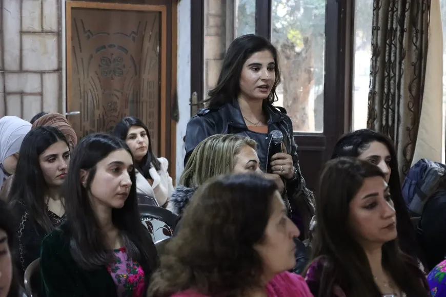 جلسة حوارية حول "دور الصحفيات والإعلاميات في تغيير المجتمع"