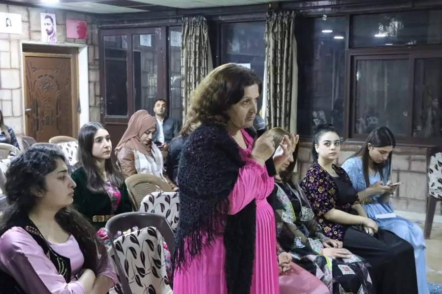 جلسة حوارية حول "دور الصحفيات والإعلاميات في تغيير المجتمع"