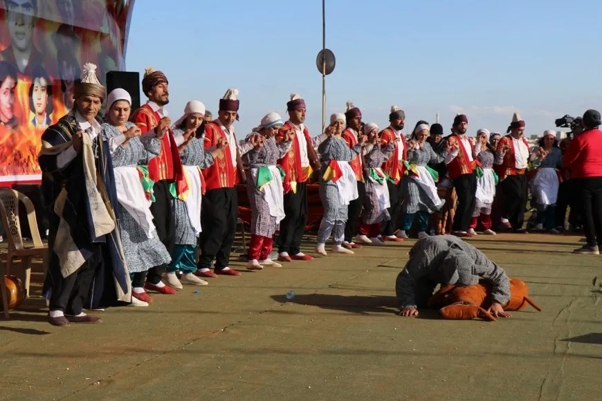 حشود المحتفلين بنوروز 2024 دليل على مدى الارتباط بالقائد عبد الله أوجلان