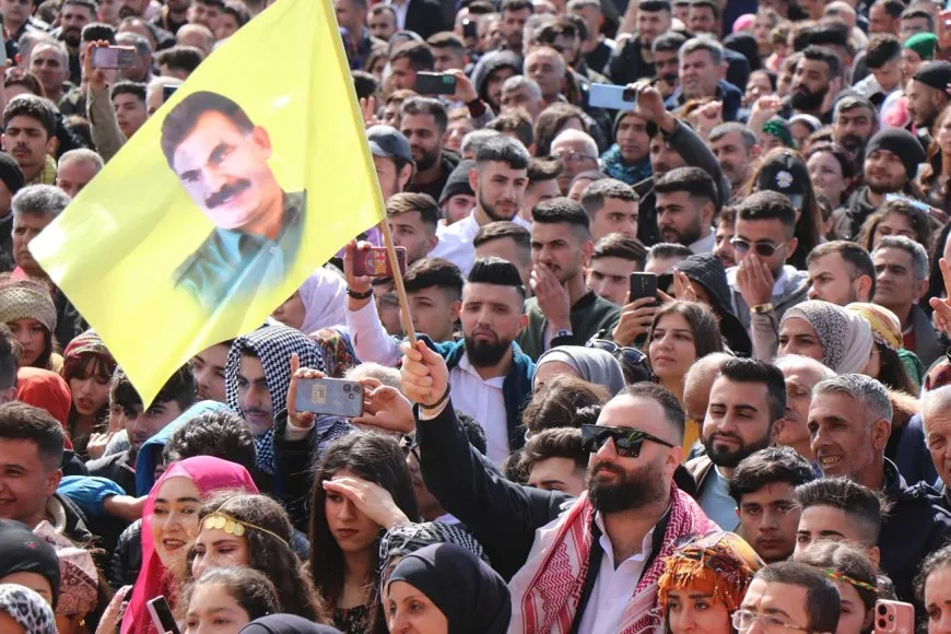 حشود المحتفلين بنوروز 2024 دليل على مدى الارتباط بالقائد عبد الله أوجلان