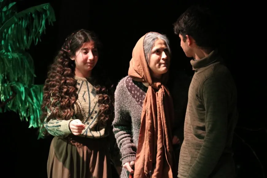 سلسلة عروض مسرحية بمناسبة اليوم العالمي للمسرح