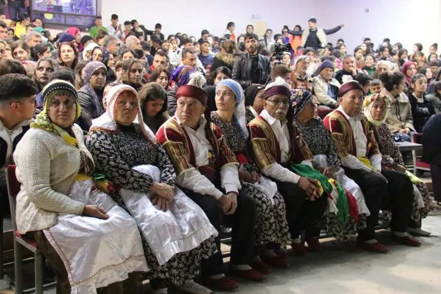 سلسلة عروض مسرحية بمناسبة اليوم العالمي للمسرح