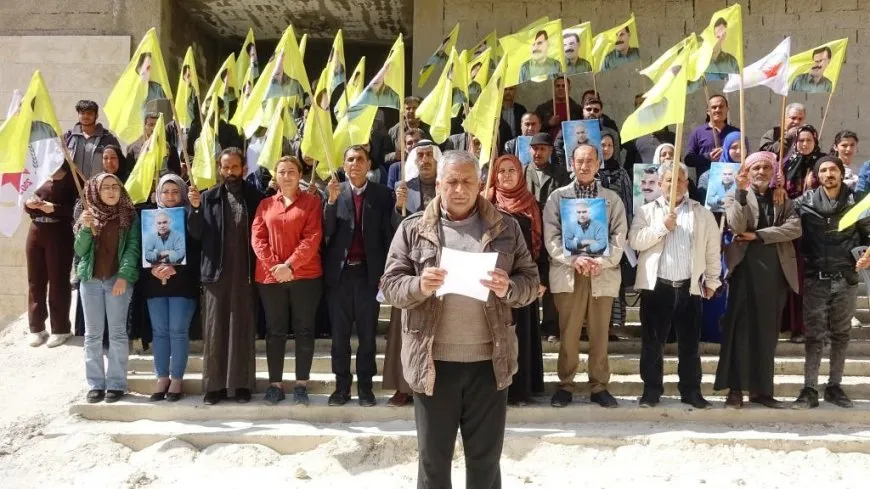 جمع 30 ألف توقيع في عين عيسى وكري سبي من أجل حرية القائد الجسدية 