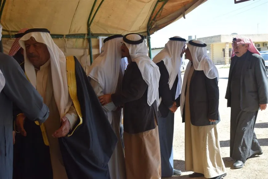 تقديم واجب العزاء لذوي رئيس مجلس قبيلة الجبور