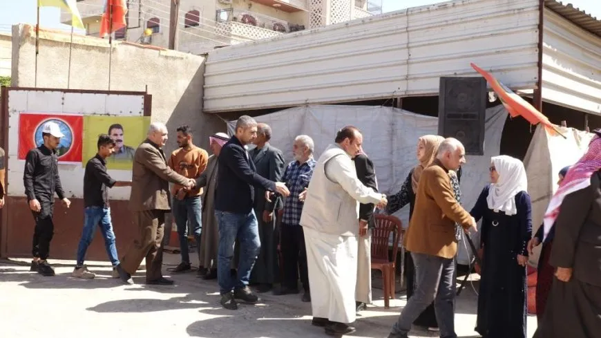 تقديم واجب العزاء لذوي الشهيدين باسل وعماد في مقاطعة الرقة