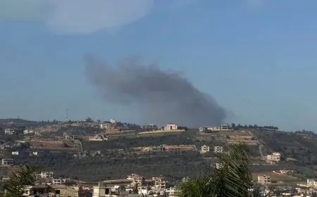 إسرائيل تقصف مجمعاً عسكرياً لحزب الله في لبنان
