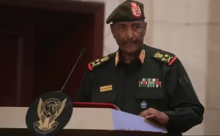 البرهان يقيل وزير خارجية السودان