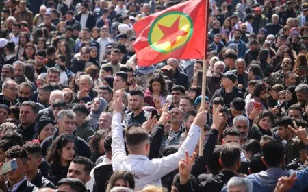 "شعب شمال وشرق سوريا متكاتف مع قوات الكريلا بوجه الهجمات التركية "