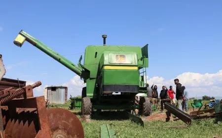 صيانة الحصادات استعداداً لجني المحاصيل