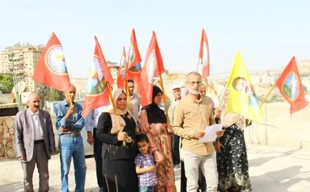 أهالي حي زورآفا في العاصمة دمشق يحيون ذكرى يوم الشهداء