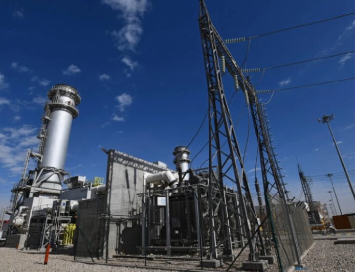العراق يوقّع مذكرات تفاهم مع شركات أميركية في مجال الكهرباء والطاقة
