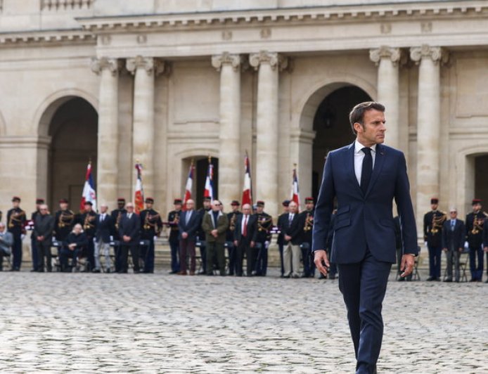 الرئيس الفرنسي مستعد لنقاش حول الدفاع الأوروبي يشمل السلاح النووي