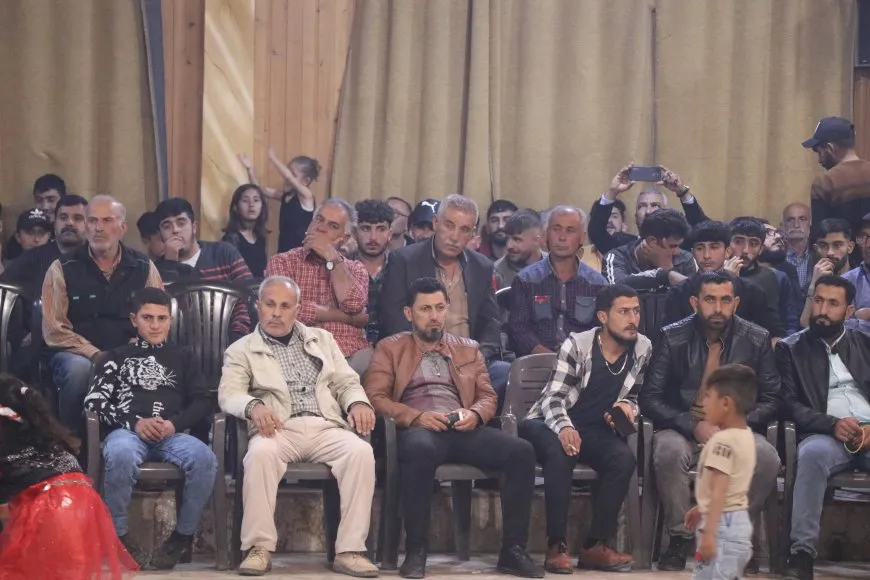 عشرات الالاف يحتفلون بميلاد القائد عبدالله أوجلان