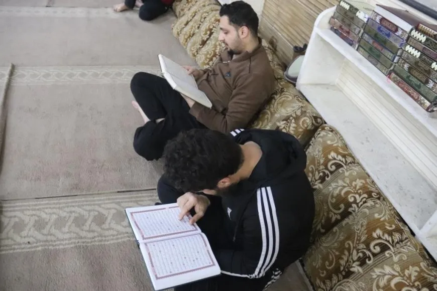  تكريم حفظة القرآن الكريم وإحياء ليلة القدر في إقليم شمال وشرق سوريا