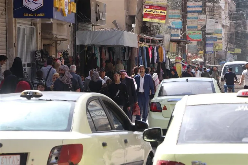 اكتظاظ الأسواق في إقليم شمال وشرق سوريا مع اقتراب عيد الفطر
