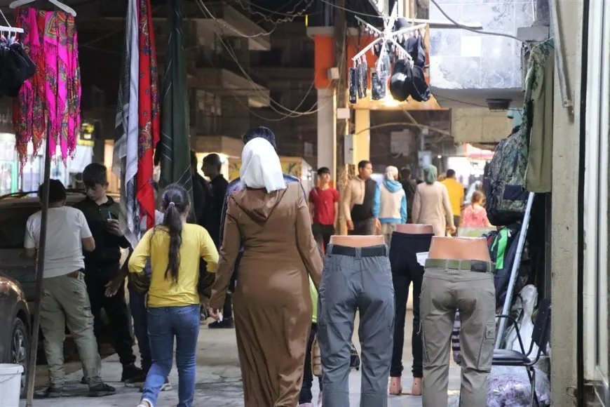 اكتظاظ الأسواق في إقليم شمال وشرق سوريا مع اقتراب عيد الفطر