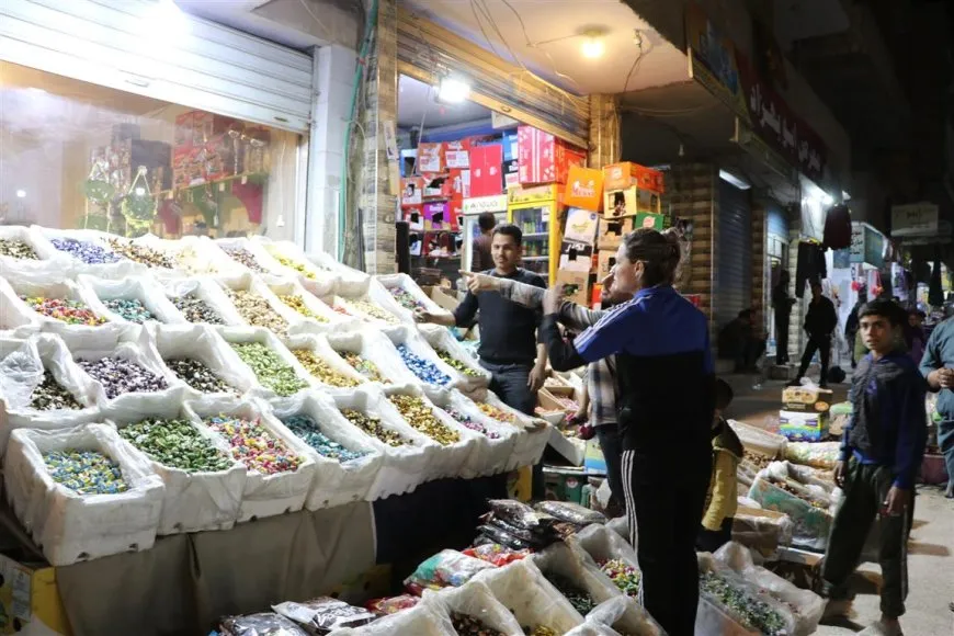 اكتظاظ الأسواق في إقليم شمال وشرق سوريا مع اقتراب عيد الفطر