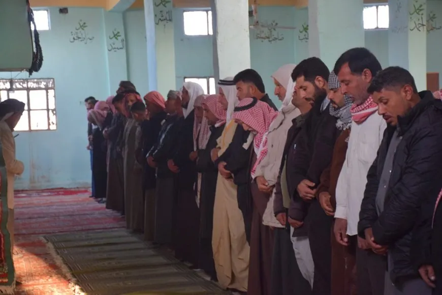 أداء صلاة العيد وزيارة أضرحة الشهداء في إقليم شمال وشرق سوريا