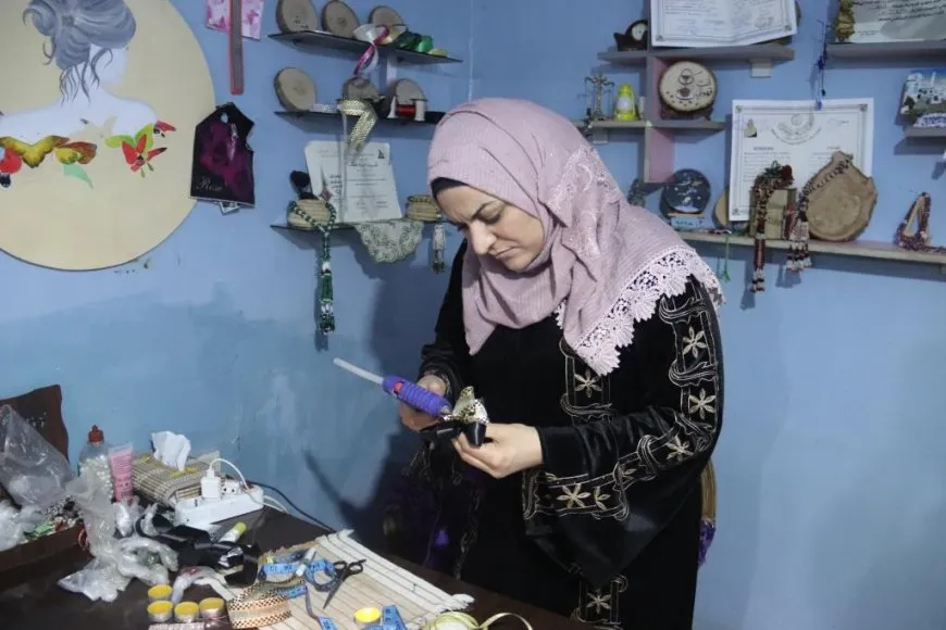 منهنّ المعنّفات وذوات الهمم.. امرأة بصدد افتتاح مشروع لتمكين النساء اقتصادياً