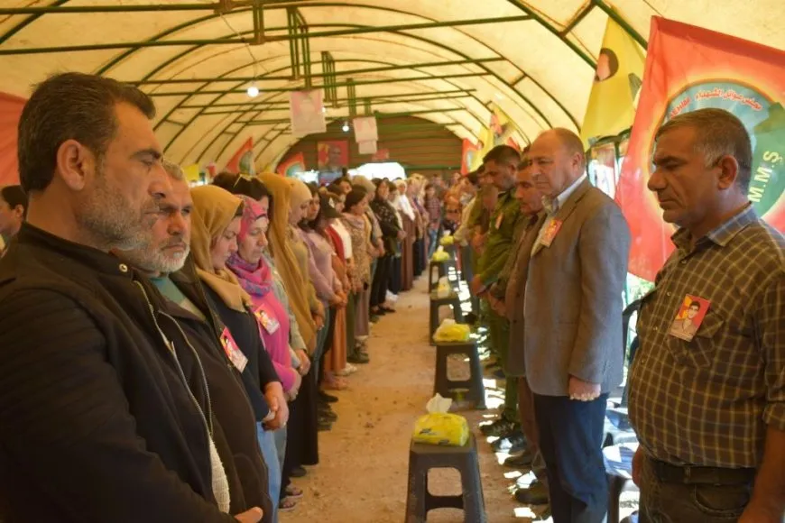 تقديم واجب العزاء لذوي الشهيد غرزان والشهيدة مزكين