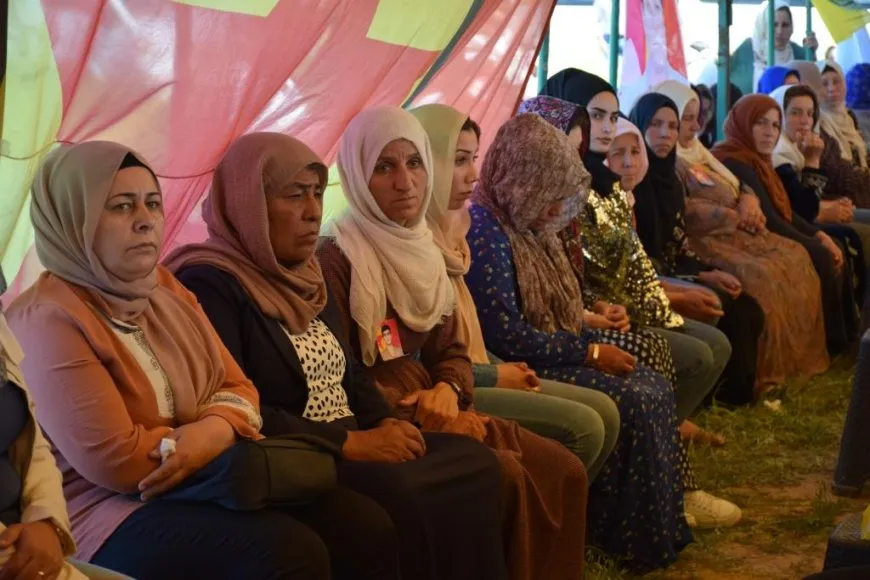 تقديم واجب العزاء لذوي الشهيد غرزان والشهيدة مزكين