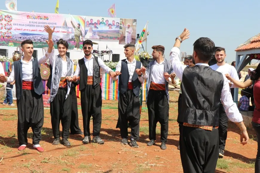 "العيد وسيلة لتعزيز الترابط المجتمعي وزيادة جمالية الفسيفساء السورية" 