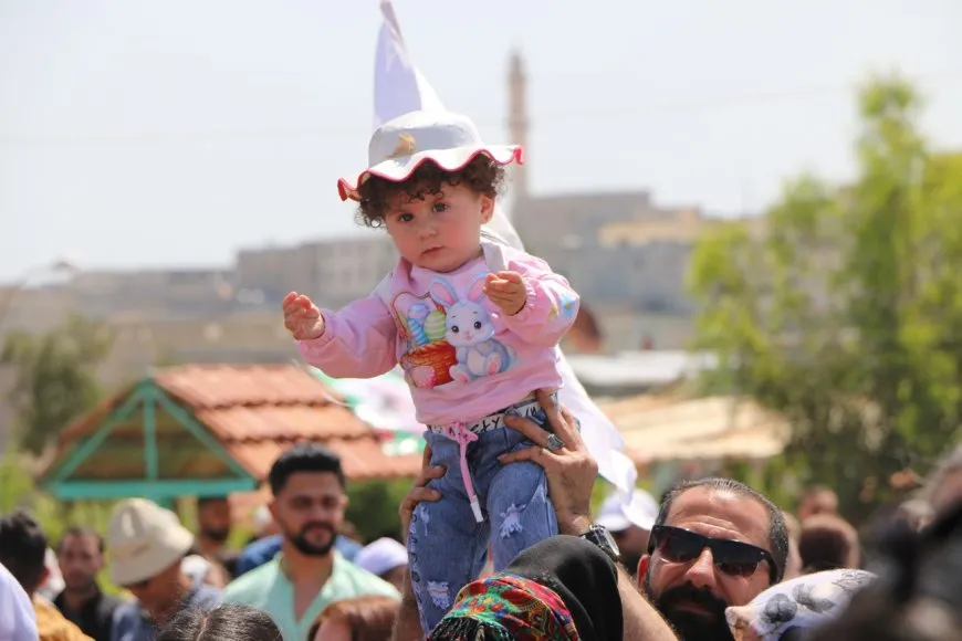 "العيد وسيلة لتعزيز الترابط المجتمعي وزيادة جمالية الفسيفساء السورية" 