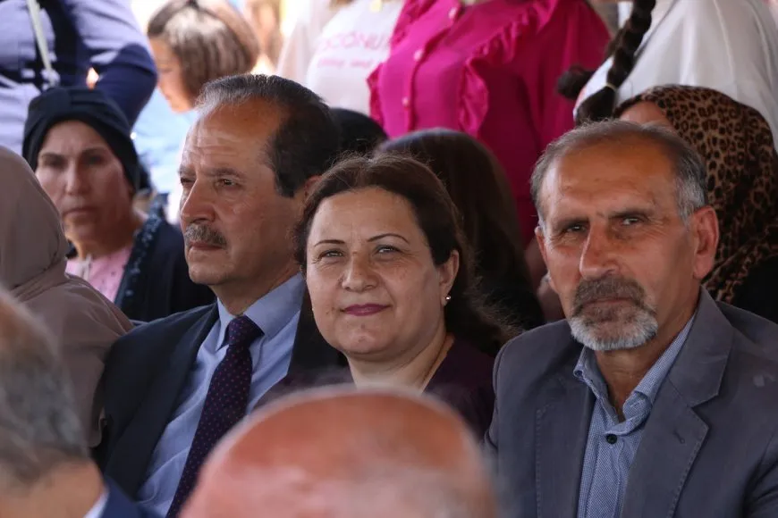 "العيد وسيلة لتعزيز الترابط المجتمعي وزيادة جمالية الفسيفساء السورية" 