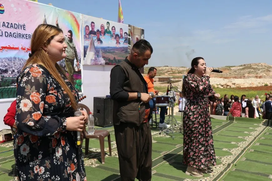 "العيد وسيلة لتعزيز الترابط المجتمعي وزيادة جمالية الفسيفساء السورية" 