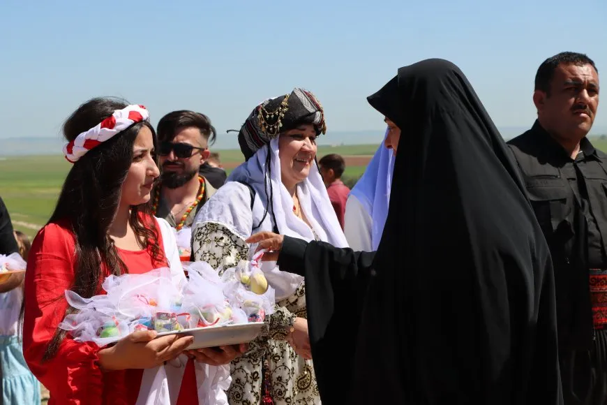 "العيد وسيلة لتعزيز الترابط المجتمعي وزيادة جمالية الفسيفساء السورية" 