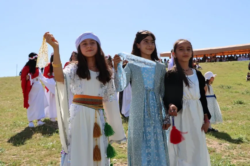 "العيد وسيلة لتعزيز الترابط المجتمعي وزيادة جمالية الفسيفساء السورية" 