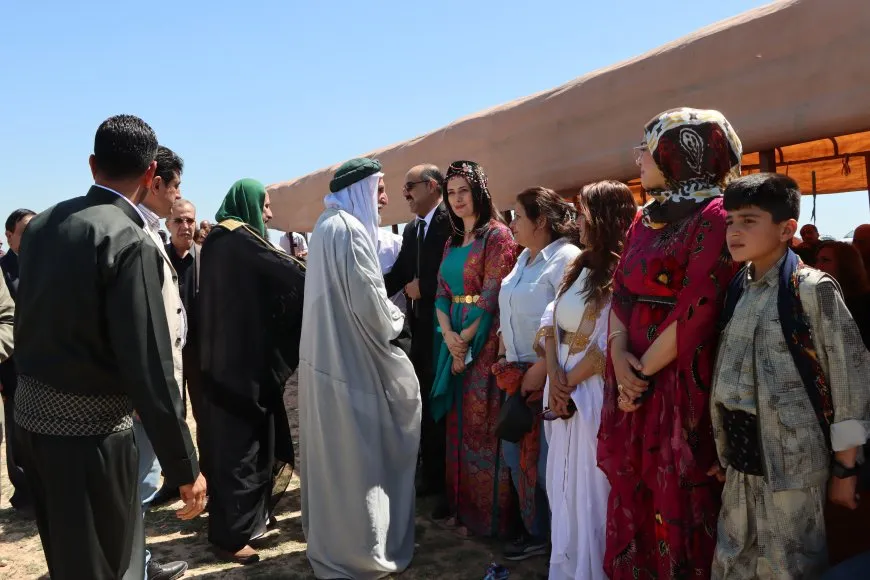 "العيد وسيلة لتعزيز الترابط المجتمعي وزيادة جمالية الفسيفساء السورية" 