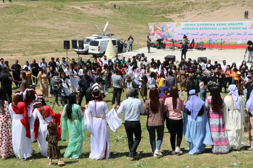"العيد وسيلة لتعزيز الترابط المجتمعي وزيادة جمالية الفسيفساء السورية" 