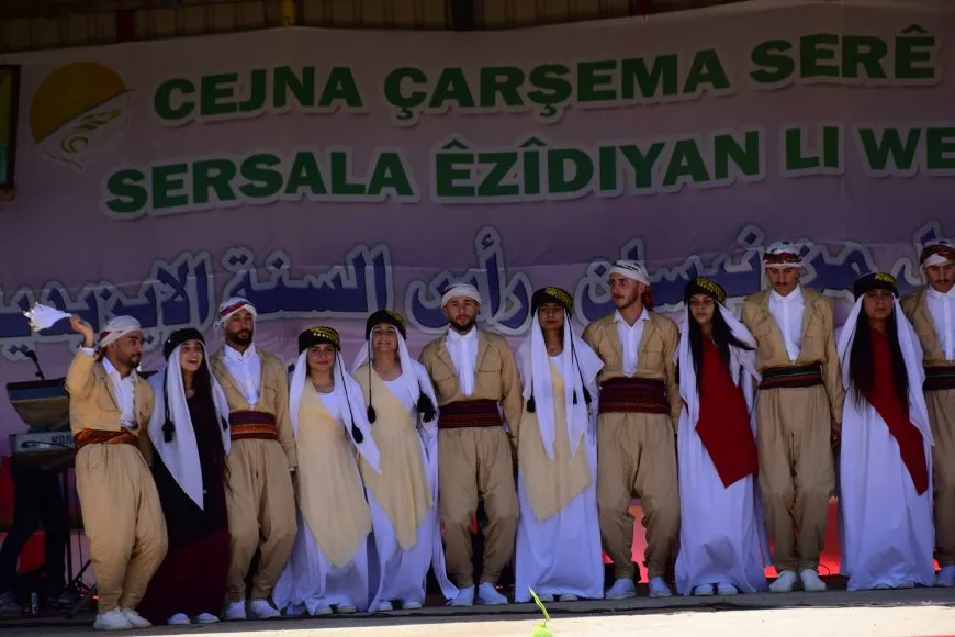 إيزيديو مقاطعة الجزيرة يحيون عيد الأربعاء الأحمر