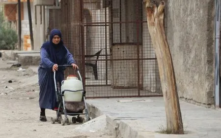 كفاح امرأة ستّينية بين المرض والحصول على المياه في الحسكة الظمأى