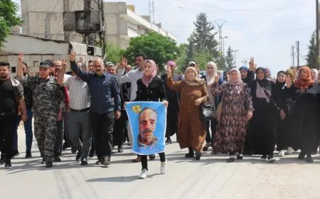 تقديم واجب العزاء لذوي مقاتل مجلس منبج العسكري أحمد محمد المبارك